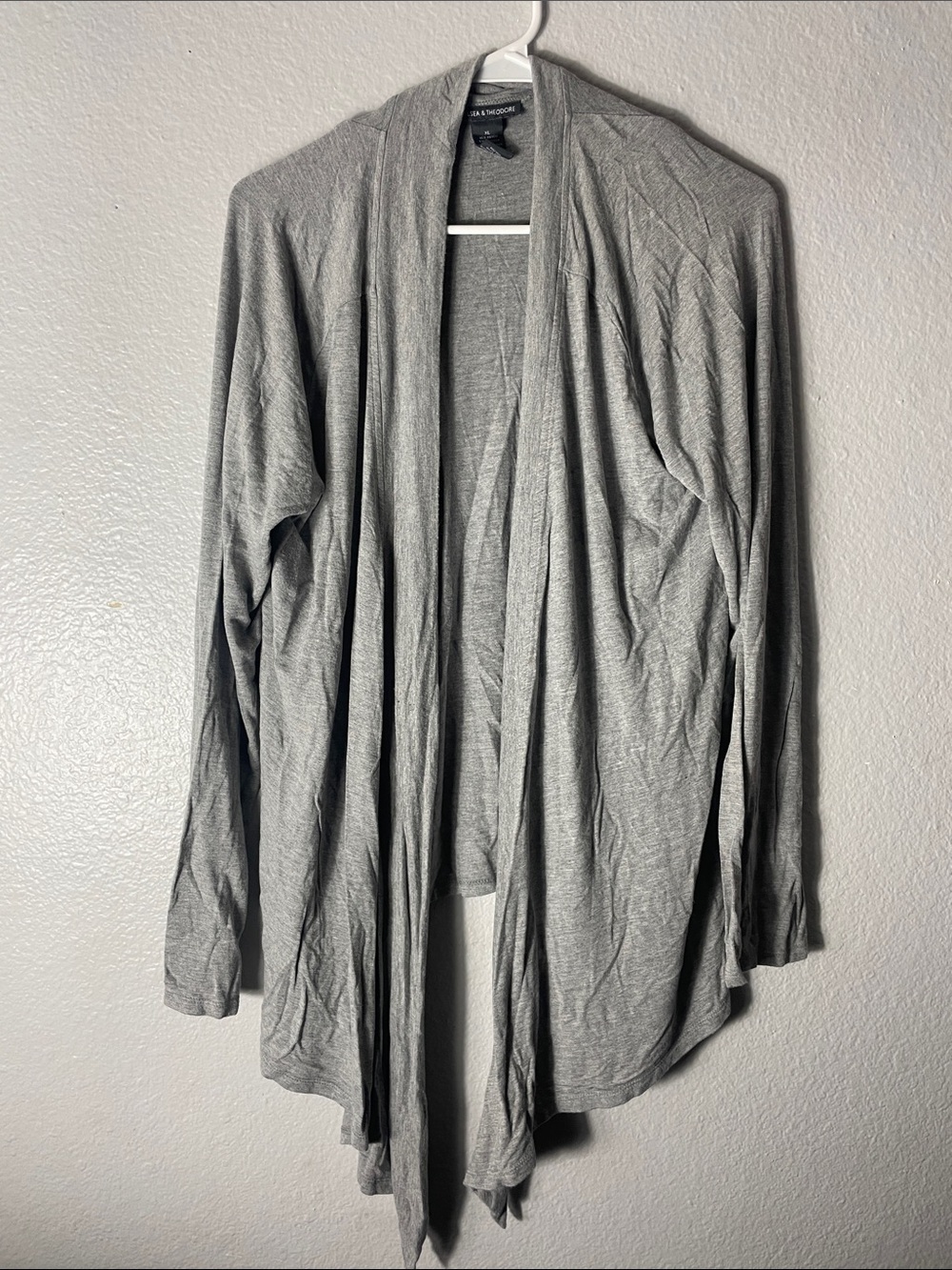 Chelsea & Theodore Gray Open-Front Lightweight Cardigan